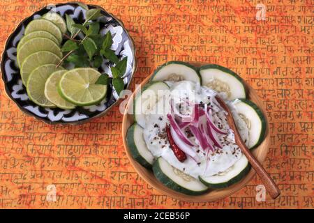 Raita di cetrioli, Asia meridionale, contorno yogurt, Foto Stock