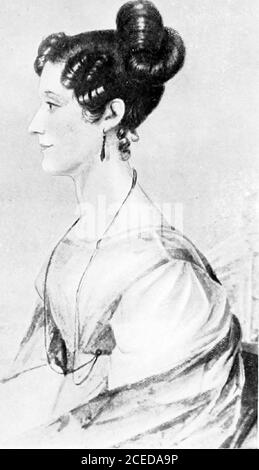 . George Meredith; la sua vita e gli amici in relazione al suo lavoro. , Evan Harrington è molto intimamente collegato con la storia della famiglia dell'autore, che ha preso suo padre per l'eroe della storia; ha introdotto la thecaratteristica, e la storia personale, in una certa misura, di tre delle sue aunt ; E dipinse un'immagine veritissima dei suoi nonni, MR e MrsMelchizedek Meredith e dei loro negozi di sartor a 73High Street, Portsmouth. A questo proposito mi sono occupato pienamente, ma rimangono uno o due punti con i miei nonni, gli originali di Majorand Strike, che hanno bisogno, in giustizia Foto Stock