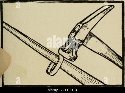 . Argenteria e gioielleria; un libro di testo per studenti e lavoratori in metallo, di H. Wilson. 41 A... Fig. 42. la punta della fiamma blu sul jointee l'impostazione. La saldatura deve essere immediatamente in esecuzione. Se è stato lavato 99 25?689 Impostazioni del giunto, l'impostazione può essere raffreddata eresa vera battendolo intorno con un martello alight su un mandrino di acciaio conico(fig. 42) - un vecchio mandrino in cotone d'acciaio rende eccellente il mandrino - e il fondo bordato piatto. Poi prendere un pezzo di argento, 6 o 8, secondo l'uso a cui youintendete mettere l'impostazione, e un littlelarger tutto intorno di esso, raschiare la superficie Foto Stock