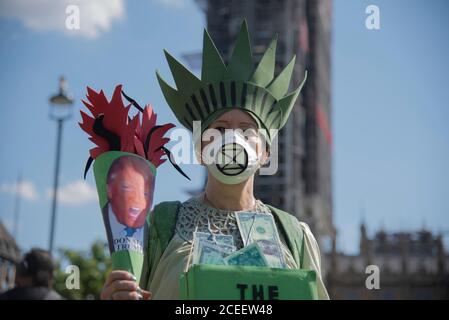 Londra, Regno Unito. 01 settembre 2020. Estinzione della ribellione protetore in Parliament Square, Westminster, nel centro di Londra, Regno Unito, il 1 settembre 2020. Il gruppo ambientale sta pianificando una settimana di azioni di protesta nella capitale. (Foto di Claire Doherty/Sipa USA) Credit: Sipa USA/Alamy Live News Foto Stock