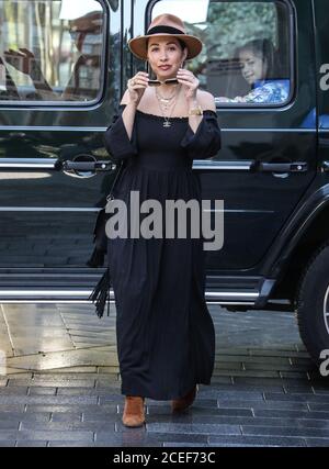 Londra, Regno Unito. 01 settembre 2020. Myleene Klass ha visto uscire dal Global radio Studios di Londra. Credit: SOPA Images Limited/Alamy Live News Foto Stock