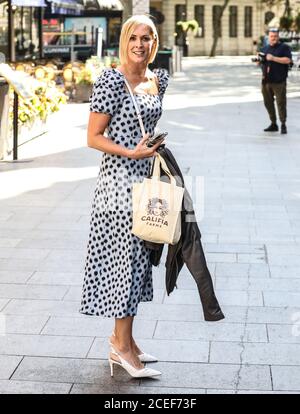 Londra, Regno Unito. 01 settembre 2020. Jenni Falconer ha visto uscire dai Global radio Studios di Londra. Credit: SOPA Images Limited/Alamy Live News Foto Stock