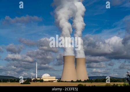 Grohnde, bassa Sassonia / Germania - 3 agosto 2020: Vista della centrale nucleare di Grohnde a Emmerthal, bassa Sassonia Foto Stock