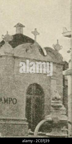 . Il tour sudamericano: Una guida descrittiva. LII--.4,^ ^:*i TOMBA, RECOLETA CEMETEHT Foto Stock