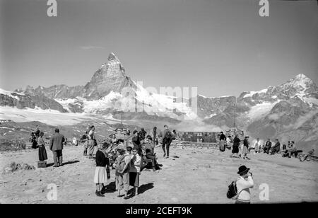 Il Cervino negli anni '30, la montagna più mortale d'Europa in termini di morti per alpinismo. Foto Stock