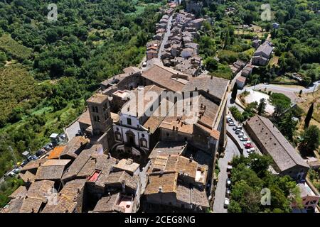 Veduta aerea del villaggio di Bomarzo. Provincia di Viterbo, Lazio / Italia Foto Stock