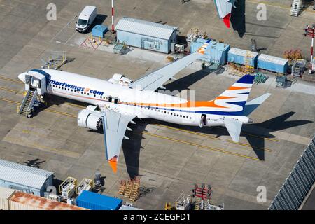 SmartWings Boeing 737-8 MAX fuori dalla fabbrica Boeing all'aeroporto municipale di Renton, Washington, USA. Smartwing Czech Airline 737 MAX prima della consegna. Foto Stock