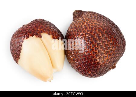 Salak serpente frutta isolato su sfondo bianco con percorso di ritaglio e piena profondità di campo. Vista dall'alto. Disposizione piatta. Foto Stock