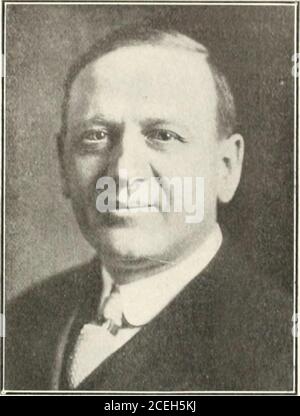 . India Rubber World. nt è stato ricevuto del matrimonio a Chi-cago il 14 febbraio della sig.ra Elizabeth Blanche Crow e MR. Stephen Douglas Baldwin (presidente della CincinnatiRubber Manufacturing Co.), che dopo il 1 marzo farà la loro casa all'Hotel Gibson, Cincinnati, Ohio. OOMMODORE BENEDETTO TORNA DALLA SUA CROCIERA, Commodore E. C. Benedict, uno dei direttori della UnitedStates Rubber Co. E per alcuni anni interessati a rubberplantation sviluppi e altre imprese sul Amazon, è arrivato sul suo yacht Oneida nel porto di New York il 18 febbraio, da una crociera di 8,000 miglia attraverso il We Foto Stock