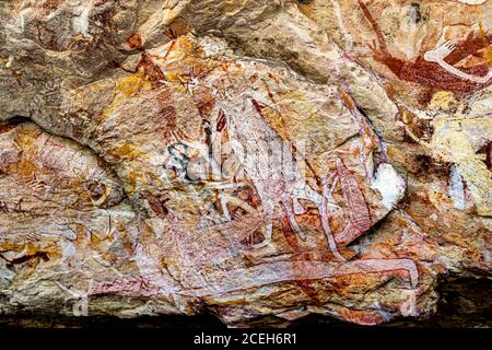 Safari Aborigeno di Pittura Rock con Sab Lord Foto Stock