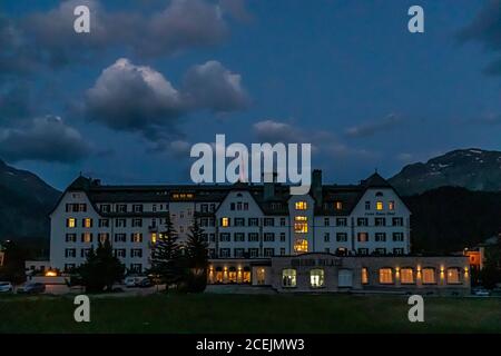 Atmosfera serale all'Hotel Cresta Palace, Celerina, Svizzera Foto Stock