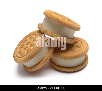 Tre spessi biscotti di sandwhich alla vaniglia isolati su bianco. Foto Stock