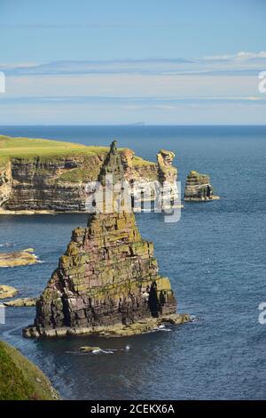 Stack di Duncansby. Le pile di mare vicino a John o' Groats, Caithness, Highland, Scottish Highlands, Scotland, UK Foto Stock