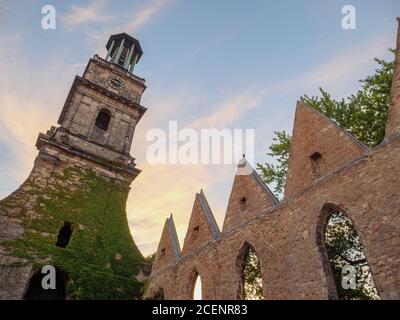 Ruine der Aegidienkirche - Kriegsdenkmal - a Hannover, Niedersachsen, Deutschland, Europa rovine di Aegidien Curch. Memoriale di guerra a Hannover, bassa Sax Foto Stock