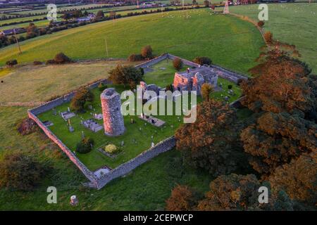 La tomba di Arthur Guinness e il cimitero di Oughterard nella contea di Kildare, Irlanda Foto Stock