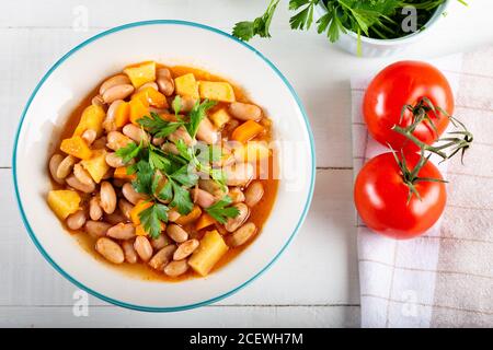 Fagioli di pinto di stile Turco. Fagioli Pinto con olio d'oliva. Foto Stock