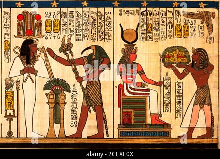 Papiro egiziano con geroglifici antichi Foto Stock