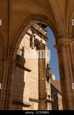 Archi di Notre Dame collegiale, Beaune, Francia Foto Stock