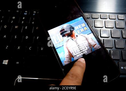 India. 2 Settembre 2020. In questa illustrazione fotografica un video PUBG applicazione di gioco Logo visto visualizzato su uno smartphone.PUBG è stato vietato dal governo indiano dal 2 settembre 2020 Credit: Avishek Das/SOPA Images/ZUMA Wire/Alamy Live News Foto Stock