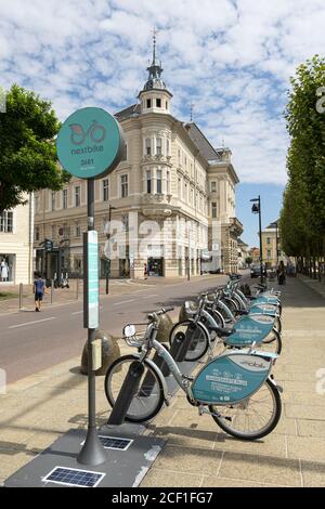 Klagenfurt, Austria. 16 agosto 2020. Stazione di noleggio biciclette nel centro della città Foto Stock