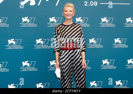 Venezia, Italia. 02 settembre 2020. Cate Blanchett alla foto della giuria alla Biennale di Venezia 2020/77th Venice International Film Festival di Palazzo del Casino. Venezia, 02.09.2020 | Use worldwide Credit: dpa/Alamy Live News Foto Stock