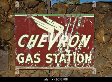 Vecchio cartello a Pinos Altos, New Mexico, USA Foto Stock