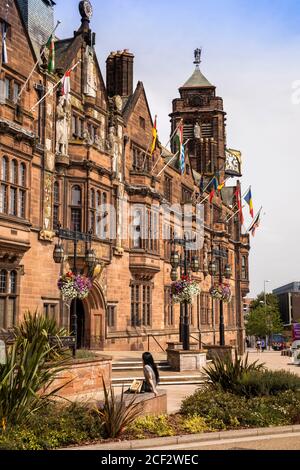 Regno Unito, Inghilterra, Coventry, Council House, primo edificio civico in stile Tudor C20 Foto Stock