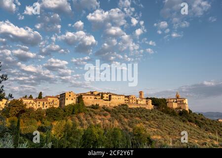 Bettona è un'antica città e comune d'Italia, in provincia di Perugia, nel centro dell'Umbria Foto Stock