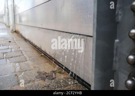 Barriera di protezione contro le inondazioni, Bewdley Flood, Regno Unito, febbraio 2020. Foto Stock