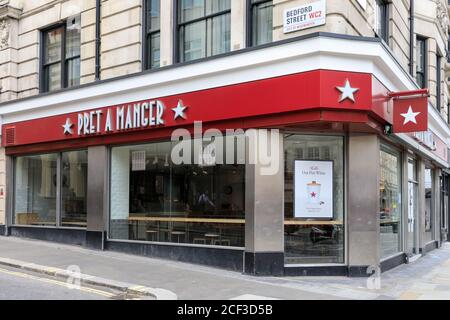 Pret a Manger take away food chain exterior in Covent Garden, Empty, Central London, England, UK Foto Stock