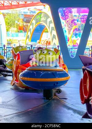 Orlando, FL/USA-11/27/19: Giro degli alieni Swirls nella Terra di Toy Story all'Hollywood Studios Park al Walt Disney World di Orlando, FL. Foto Stock