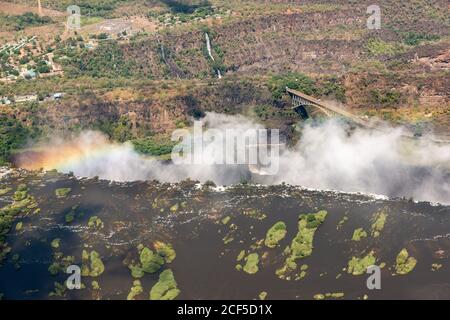 Vista aerea delle Cascate Vittoria che sorvolano in elicottero Foto Stock