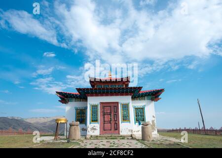 KHARKORIN, MONGOLIA - Giu 29 2017: Tempio di Lubang Gyalpo a Kharkhorin (Karakorum), Mongolia. Karakorum fu la capitale dell'Impero Mongolo tra il 12 Foto Stock