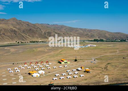 KHARKORIN, MONGOLIA - Tourist Ger Camp a Kharkhorin (Karakorum), Mongolia. Karakorum fu la capitale dell'Impero Mongolo tra il 1235 e il 1260. Foto Stock