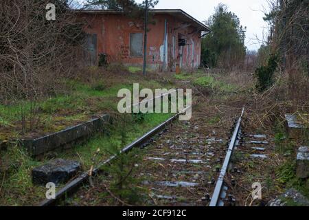 Sala Consilina, Salerno, Italia: Stazione ferroviaria abbandonata. © Andrea Sabbadini Foto Stock