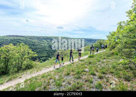 Francia, Cote d’Or, Riserva Naturale Regionale della Val Suzon, Messigny et Vantoux, Foret Domaniale de Val Suzon, sentiero escursionistico // Francia, Côte d’Or (21), rése Foto Stock