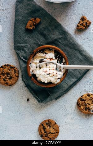 Gelato con biscotti di farinata d'avena Foto Stock