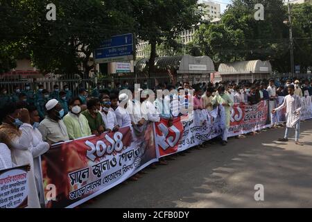 Dhaka, Dhaka, Bangladesh. 4 Settembre 2020. Le alleanze del partito di Rulling chiedono la pena di morte degli omicidi che sono responsabili per l'attacco di granata del 21 agosto a Sheikh Hasina! Credit: Md. Rakibul Hasan/ZUMA Wire/Alamy Live News Foto Stock