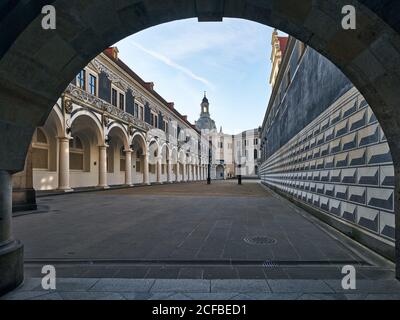 Dresdner Stallhof, Stallhof, Augustusstraße, Dresda (Drježdźany, Drežďany), capitale di Stato Dresda, Stato libero di Sassonia, Germania, Valle dell'Elba, Foto Stock