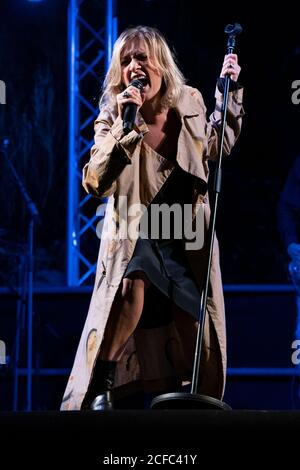 Casertavecchia, Italia. 03 settembre 2020. Il cantautore Irene grandi in concerto a Casertavecchia per l'evento 'settembre al Borgo 2020'. (Foto di Gennaro Buco/Pacific Press/Sipa USA) Credit: Sipa USA/Alamy Live News Foto Stock