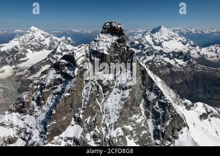 Italia, Piemonte, Svizzera, Cantone Vallese, Zermatt, Cervino da sud con Liongrat e Furggrat, Dent Blanche e Weisshorn nel Foto Stock