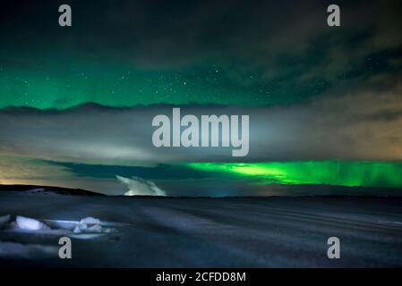 Aurora boreale nel cielo dell'Islanda Foto Stock