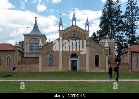 Germania, Sassonia-Anhalt, Wörlitz, retro della casa gotica, costruita in stile neo-gotico nel 1773–1813, patrimonio mondiale dell'UNESCO. Foto Stock