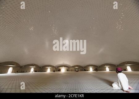 All'interno di Masjid-e-Tooba, o Moschea di Tooba, anche Gol Masjid, Karachi, Sindh, Pakistan, Asia meridionale, Asia Foto Stock