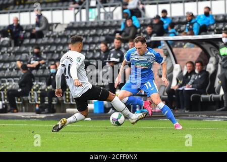 DERBY, INGHILTERRA. 5 SETTEMBRE Josh Kay of Barrow combatte con Lee Buchanan della contea di Derby durante la partita della Carabao Cup tra Derby County e Barrow al Pride Park, Derby (Credit: Jon Hobley | MI News) Credit: MI News & Sport /Alamy Live News Foto Stock