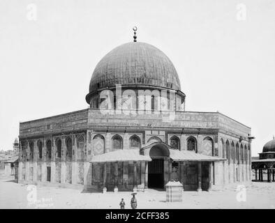 Didascalia originale: Gerusalemme (El-Kouds). Moschea di Omar [cioè Cupola della roccia] dal sud-ovest - posizione: Gerusalemme ca. 1898-1914 Foto Stock