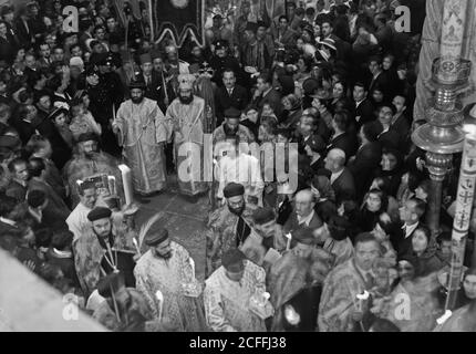 Didascalia originale: Calendario delle cerimonie religiose a Jer. [ad es Gerusalemme] periodo pasquale 1941. Domenica di Pasqua. Servizi latini - Ubicazione: Gerusalemme ca. 1941 Foto Stock