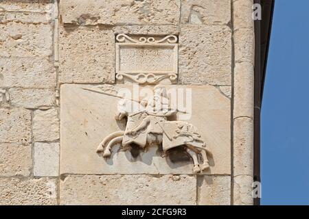 Rilievo sul muro del municipio, Pola, Istria, Croazia Foto Stock