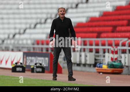 SUNDERLAND, INGHILTERRA. 5 SETTEMBRE il manager del Sunderland Phil Parkinson durante la partita della Carabao Cup tra Sunderland e Hull City allo Stadio di luce di Sunderland. (Credit: Mark Fletcher | MI News) Credit: MI News & Sport /Alamy Live News Foto Stock