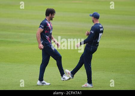 Londra, Stati Uniti. 05 settembre 2020. LONDRA, INGHILTERRA. SETTEMBRE 05 2020: Grant Stewart of Kent celebra la presa del wicket di Ryan dieci Doeschate di Essex (non raffigurato) durante la partita Vitality Blast T20 tra Essex Eagles e Kent Spitfires, al Kia Oval, Kennington, Londra, Inghilterra. Il 5 settembre 2020. (Foto di Mitchell GunnESPA/Cal Sport Media/Sipa USA-Images)(immagine di credito: &copy; ESPA/Cal Sport Media/Sipa USA Photo Agency/CSM/Sipa USA) Credit: Sipa USA/Alamy Live News Foto Stock